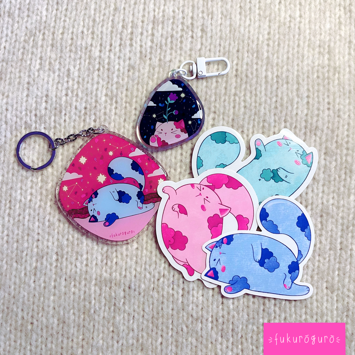 glittering cat keychain